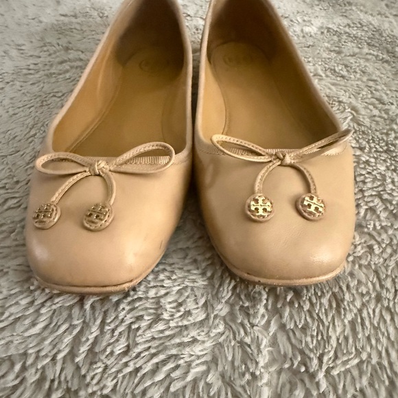 Tory Burch Tan Ballet Flats - Picture 6 of 7